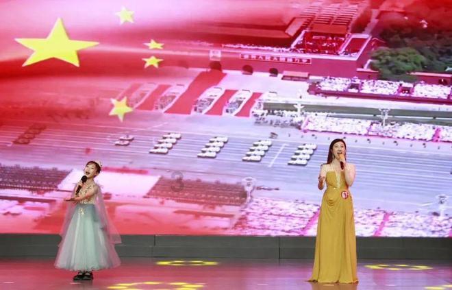 崔永熙发表感人致辞送别离队的李炎哲,表达不满与不舍,展现团队的成长和期许